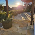 Sauna, Terrasse, Fernblick & Design - Modern-gemuetliche Am Aremberg